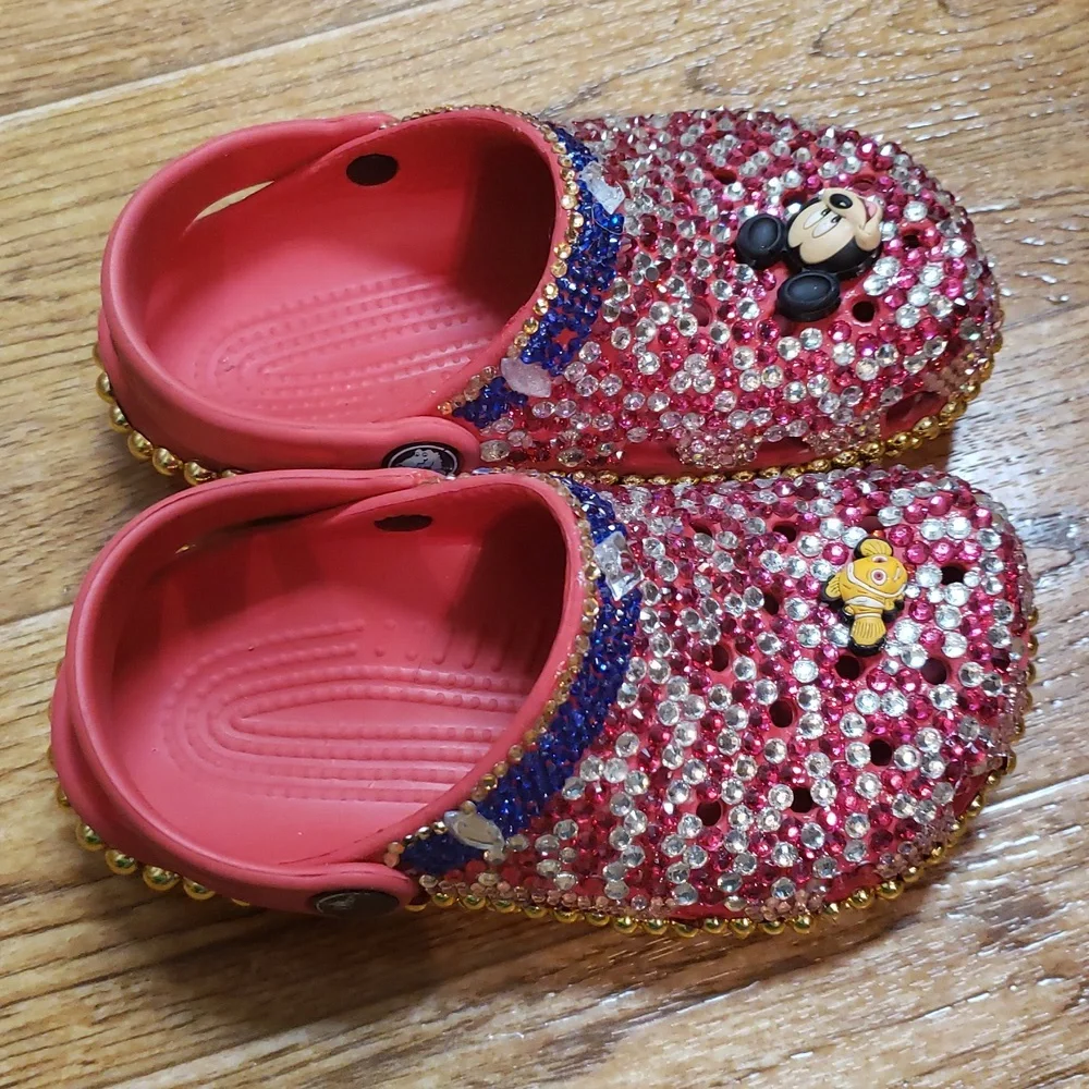 CROCS Kids Size 10/11
